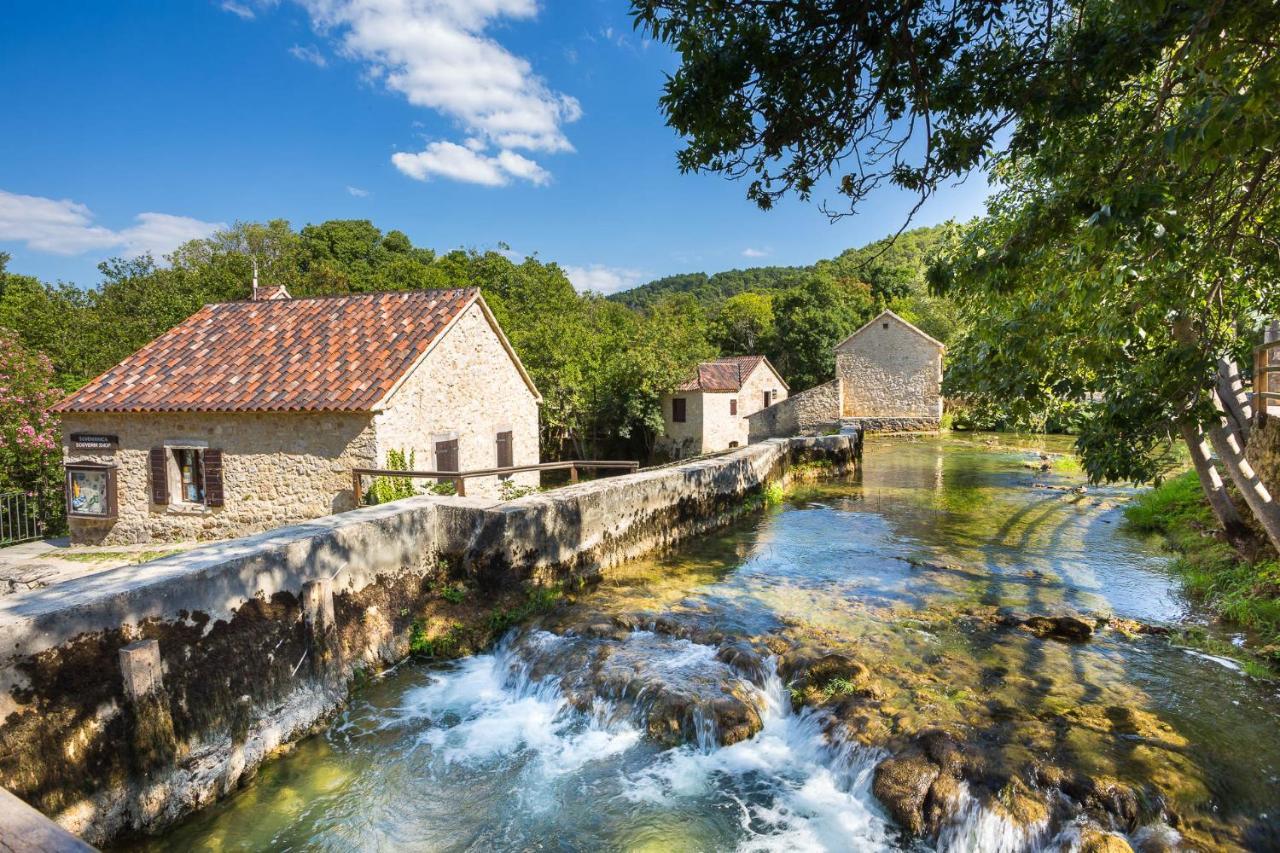 Appartments Villa Daria Marusici  エクステリア 写真